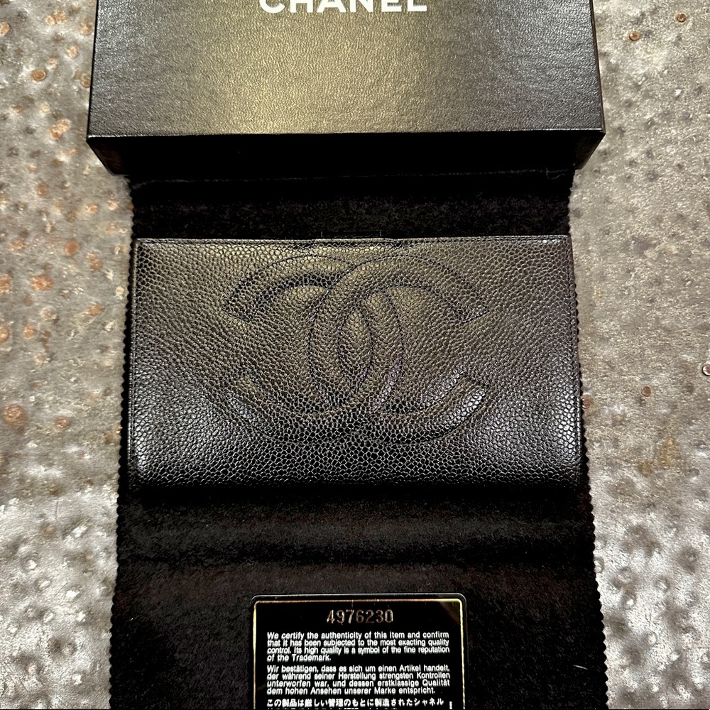 1996-97 Chanel Timeless Caviar Wallet